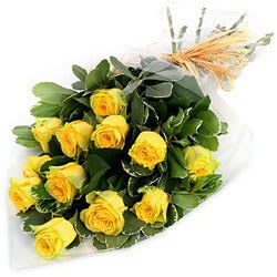 Artful Serenity of Love Yellow Roses Bunch Artful Serenity of Love Yellow Roses Bunch
