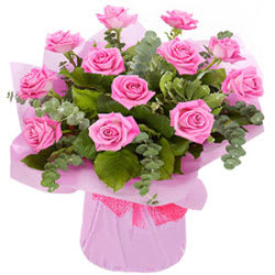 Petite and Attractive Bouquet of Pink Roses Petite and Attractive Bouquet of Pink Roses