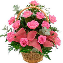 Artful Heartily Expressions of Pink Roses in Basket Artful Heartily Expressions of Pink Roses in Basket