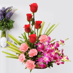 Attractive Carnival of Mixed Flowers Premium Arrangement Attractive Carnival of Mixed Flowers Premium Arrangement