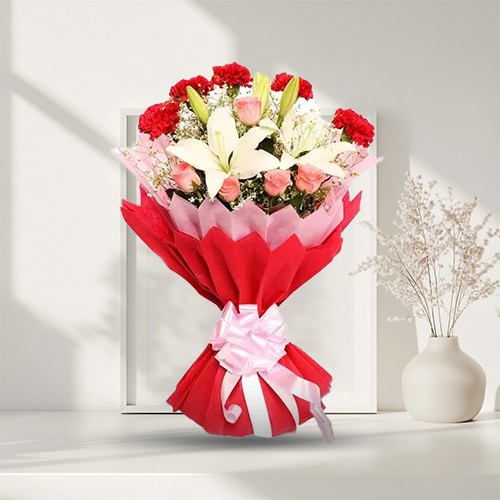Enthralling Bouquet of Admirable Flowers Enthralling Bouquet of Admirable Flowers