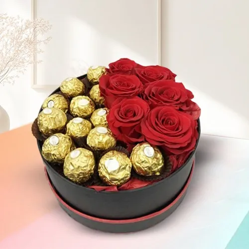 Marvelous Ferrero Rocher n Red Roses Hat Box