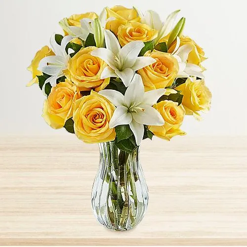 Bloomin’ Deals Vase Arrangement