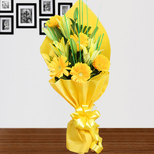 Blossoming Bunch of Lilies & Gerberas in Yellow Color
Blossoming Bunch of Lilies & Gerberas in Yellow Color