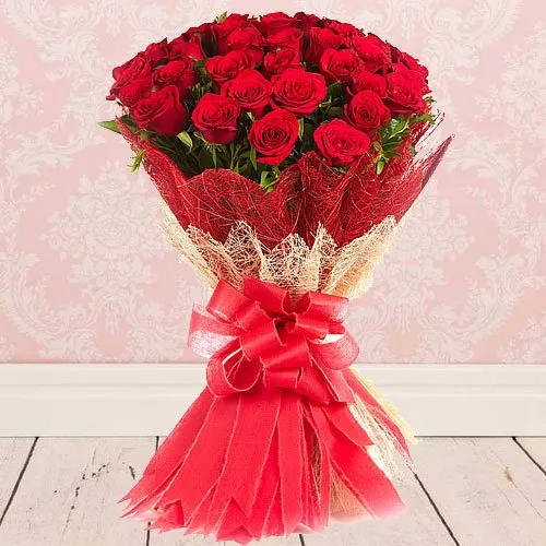 Fresh Bunch of Red Color Roses
