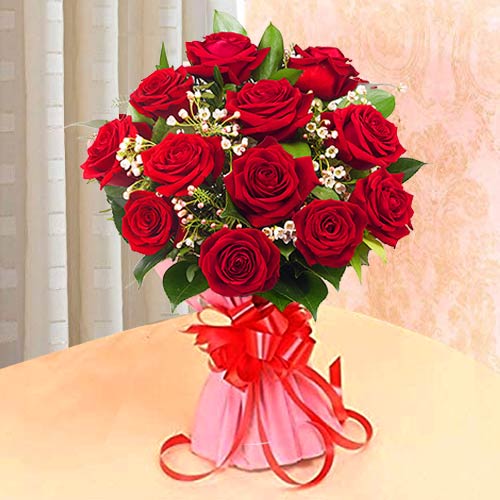 Fantastic Red Roses arranged in a Bunch
Fantastic Red Roses arranged in a Bunch