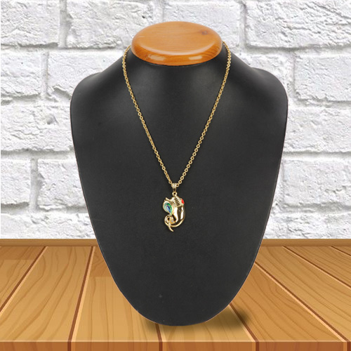 Classy Present of Ganesh Pendant from Avon Classy Present of Ganesh Pendant from Avon
