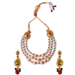 Gaudy Gift of Pearl Necklace Set Gaudy Gift of Pearl Necklace Set