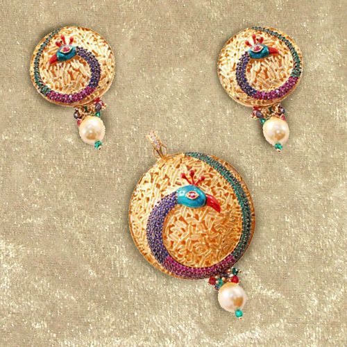 Glamorous Peacock Design Earring N Pendant Set Glamorous Peacock Design Earring N Pendant Set