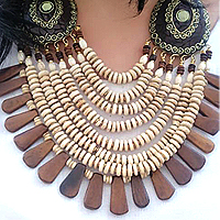 Glamorous Gift of Multi Line Necklace for Ladies Glamorous Gift of Multi Line Necklace for Ladies