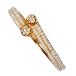 Stylish Pearl Bangles (2 Rows) Stylish Pearl Bangles (2 Rows)