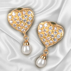 Scintillating Heart Shaped Pearl and Rhinestone studded Pair of Earrings Scintillating Heart Shaped Pearl and Rhinestone studded Pair of Earrings