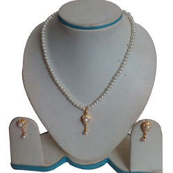 Chic Necklace Set adorned with Teardrop Design Fashion Pearls Chic Necklace Set adorned with Teardrop Design Fashion Pearls