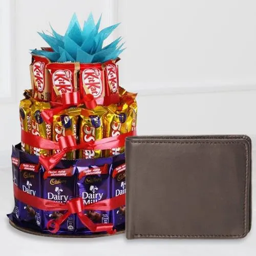 Exquisite Leather Wallet for Boys with a 3 Tier Chocolate Arrangement Exquisite Leather Wallet for Boys with a 3 Tier Chocolate Arrangement