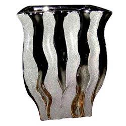 Amazing Silver finish Flower vase Amazing Silver finish Flower vase