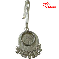 Artistically Designed Sliver Plated Key Chain for Ladies Artistically Designed Sliver Plated Key Chain for Ladies