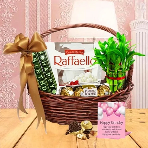 Lovely Gift Basket for Birthday Celebration<br> Lovely Gift Basket for Birthday Celebration<br>