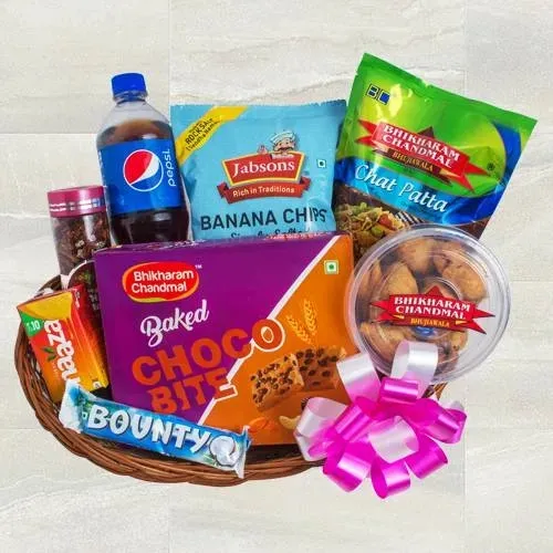 Marvelous Food N Assortments Hamper