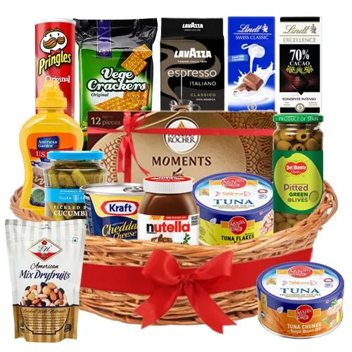 Outstanding Gift Basket of Frozen Foods N Assortments