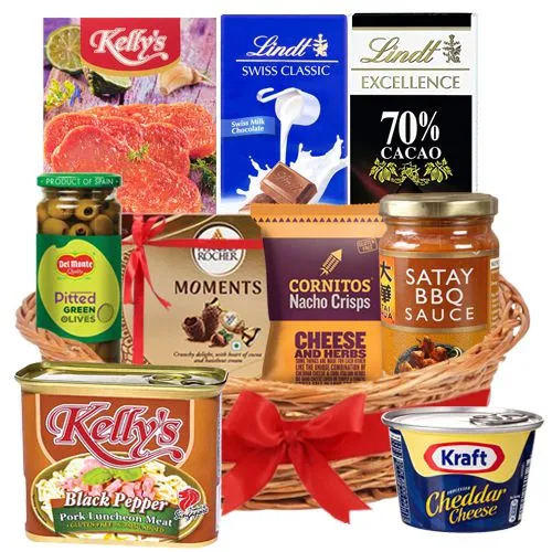 Outstanding Gift Hamper of Frozen Items N Assortments