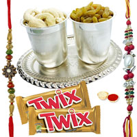 Unique 7-8 Inch Pooja Thali with Parker Pen and 2 Chocos from Twix Unique 7-8 Inch Pooja Thali with Parker Pen and 2 Chocos from Twix