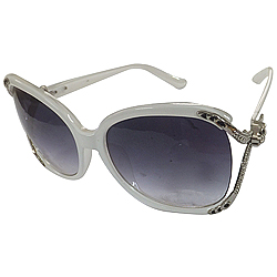 Gift of Eye-Catching Ladies Sunglasses Gift of Eye-Catching Ladies Sunglasses