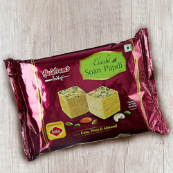 Exclusive 1/2 Kg Soan Papdi Soan Papdi from Haldiram Exclusive 1/2 Kg Soan Papdi Soan Papdi from Haldiram