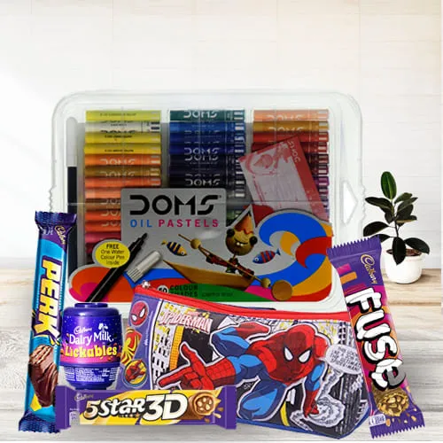 Amazing Spiderman Kids Stationery, Color Set n Chocolates Combo