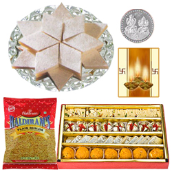 Kaju Katli, Assorted sweets with Bhujia Kaju Katli, Assorted sweets with Bhujia