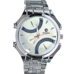 Stunning Present of Designer Men Wrist Watch in Silver tone Stunning Present of Designer Men Wrist Watch in Silver tone