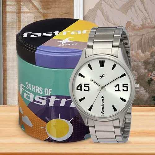 Exciting Fastrack Analog Mens Watch Exciting Fastrack Analog Mens Watch