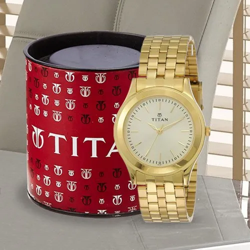 Outstanding Titan Analog Mens Watch Outstanding Titan Analog Mens Watch
