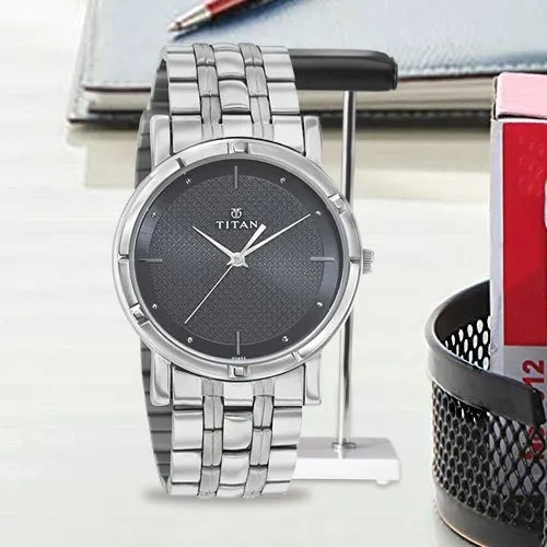 Remarkable Titan Karishma Analog Mens Watch Remarkable Titan Karishma Analog Mens Watch