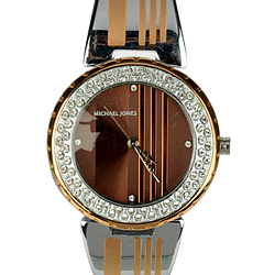 Glamorous Wrist Watch for Ladies Glamorous Wrist Watch for Ladies