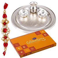 Fascinating Rakhi Gift Set for Auspicious Occasion Fascinating Rakhi Gift Set for Auspicious Occasion